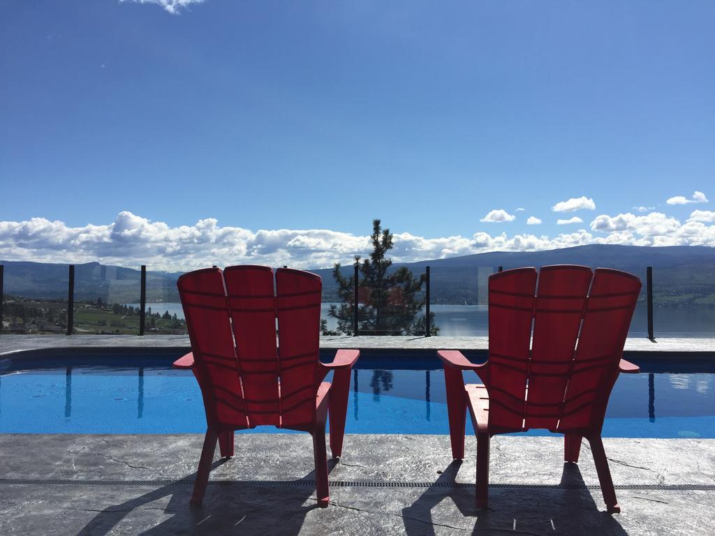 Mission Hill Lake View Villa West Kelowna Exterior foto